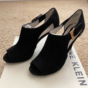 Anne Klein  black cut-out heels